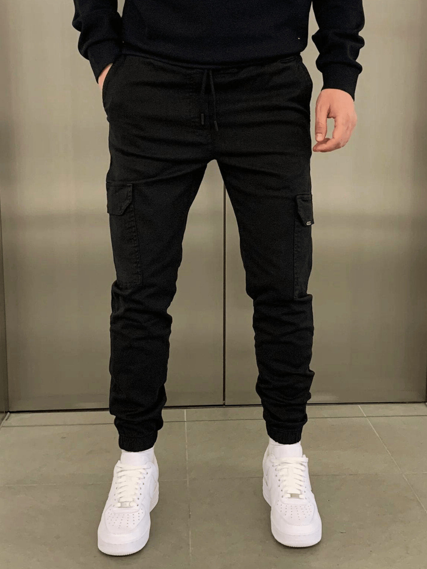 Men's Slim Cargo Jogger Pants with Adjustable Waist and Multiple Pockets